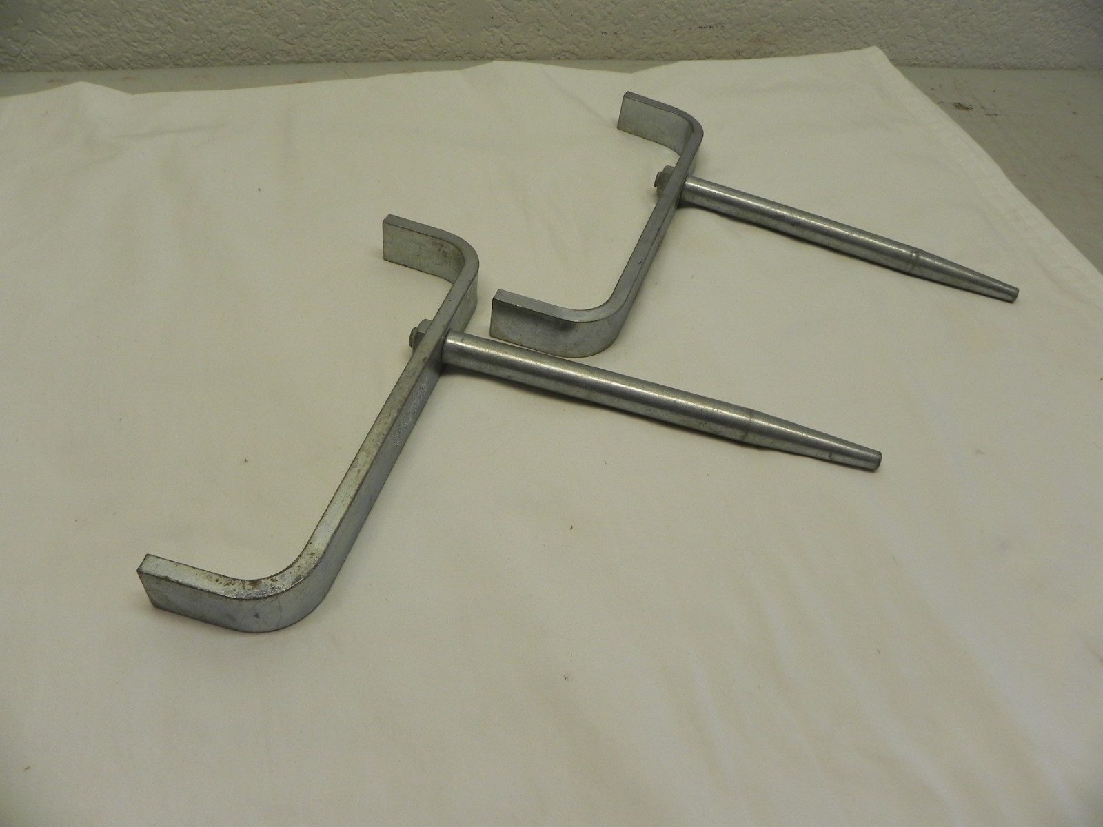 K-Line Industries KL1004 | Cylinder Head Holders