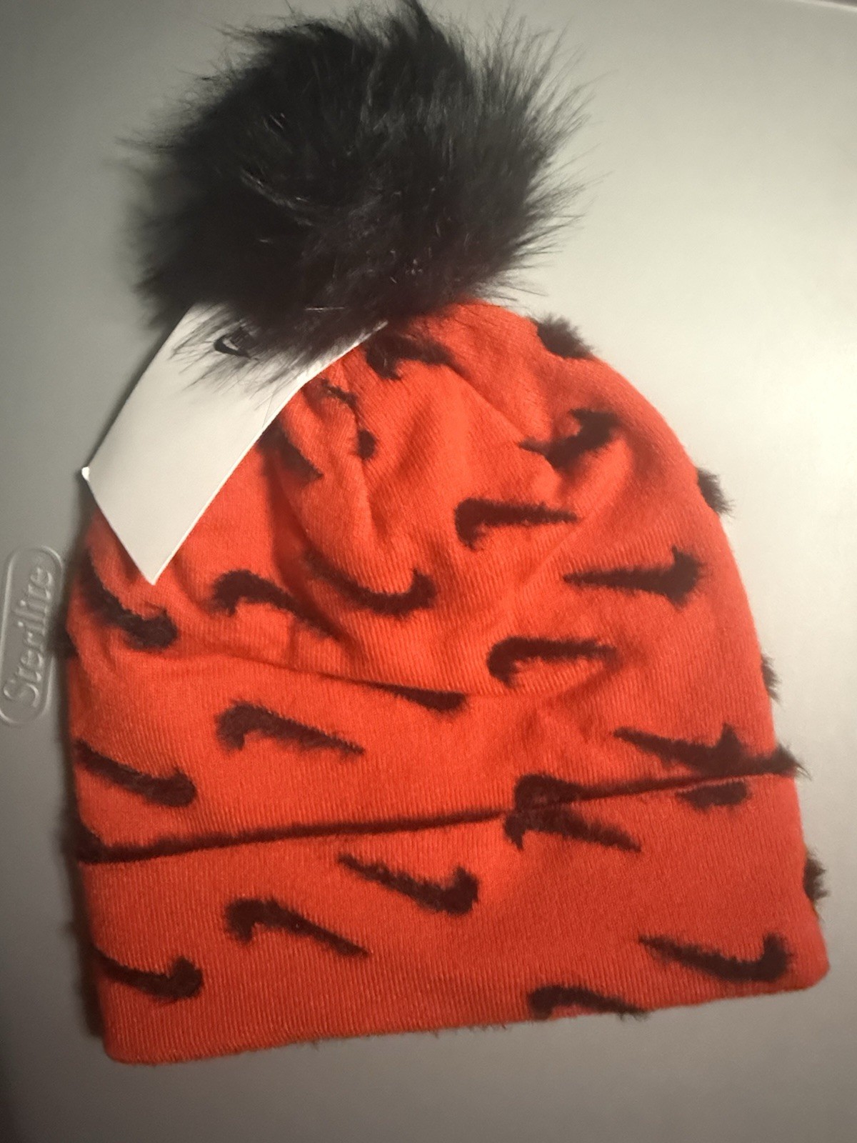 Nike Beanie Knit Hat Holiday Unisex Removable Pom Pom Youth Kids