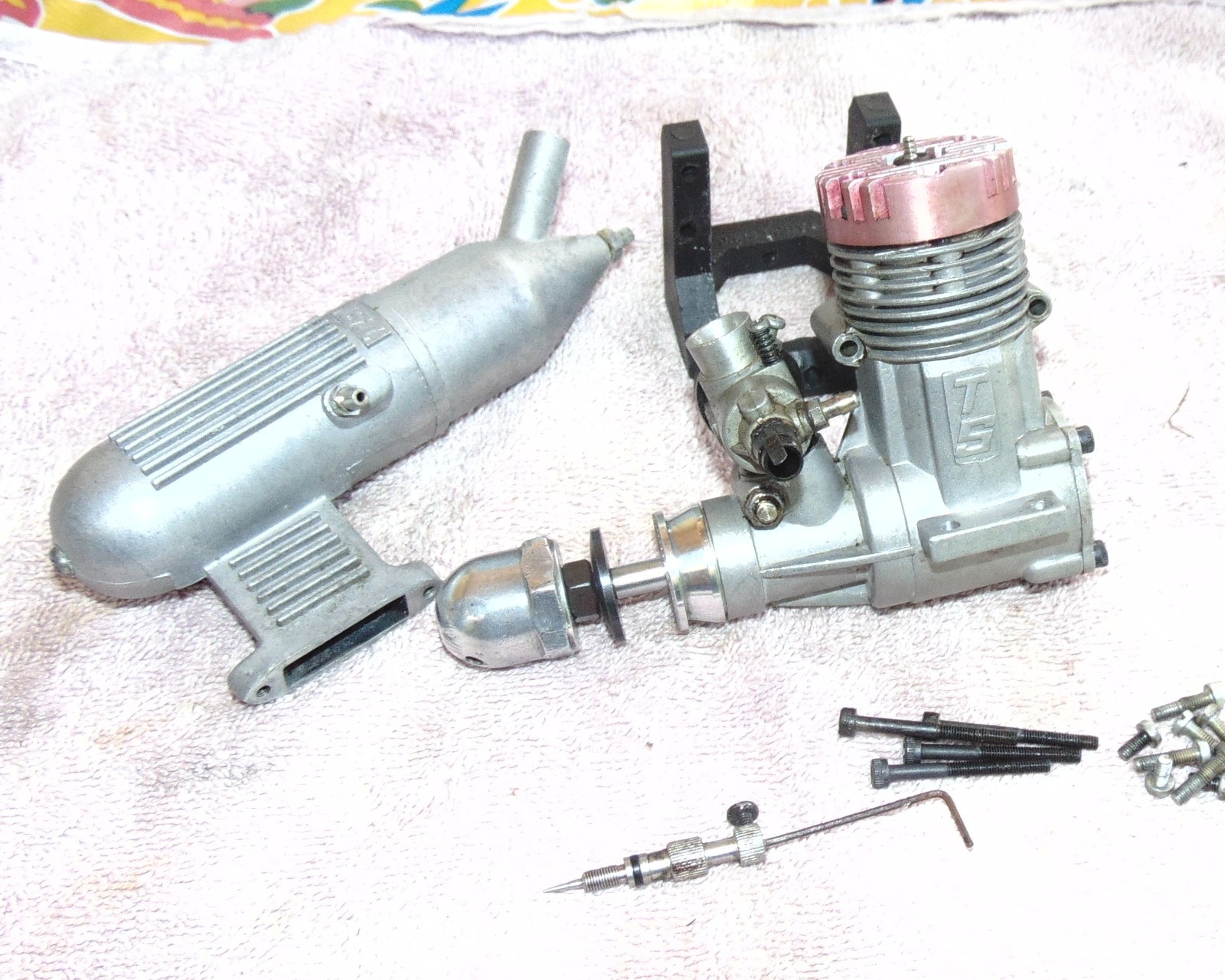 Tiger Shark (TSi) 40,  ABC RC Model Airplane Engine, cleaned a little