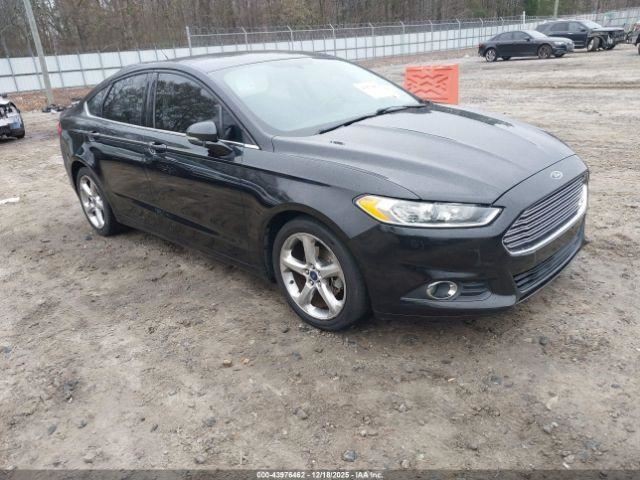 FUSION 2015 Glove Box 4951591