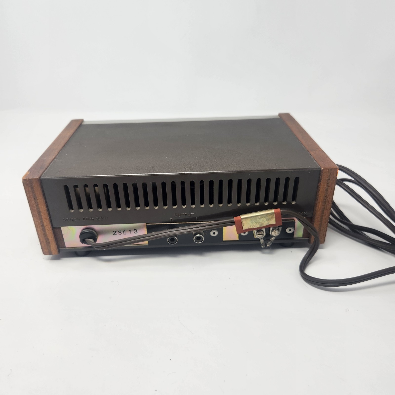 Vintage REALISTIC TM-100 Solid State AM/FM Stereo Tuner Powers On
