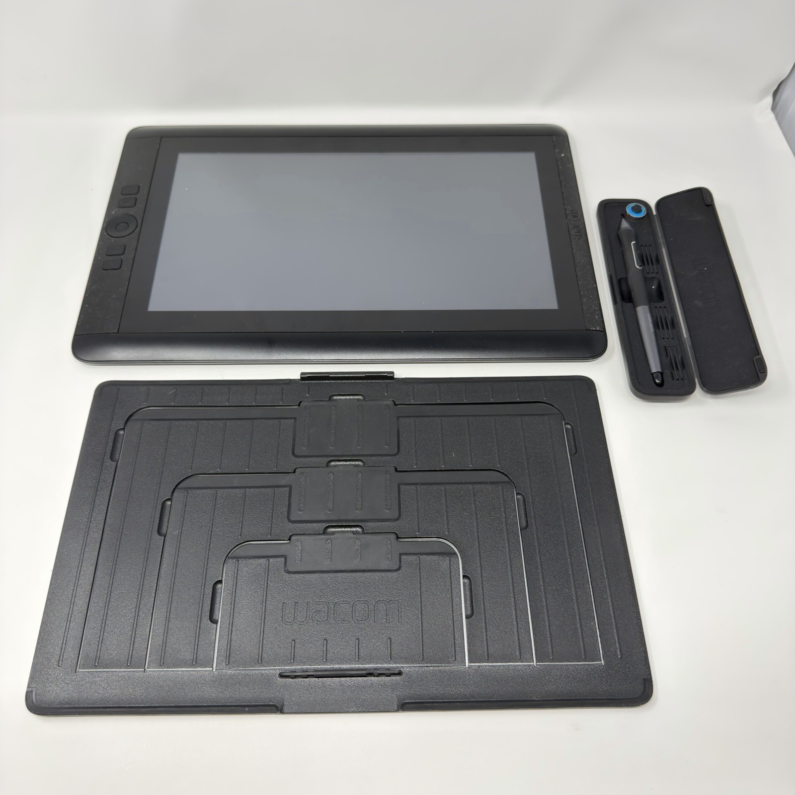 Wacom Cintiq 13HD Creative Pen & Touch Display DTH-1300 UNTESTED NO CORDS