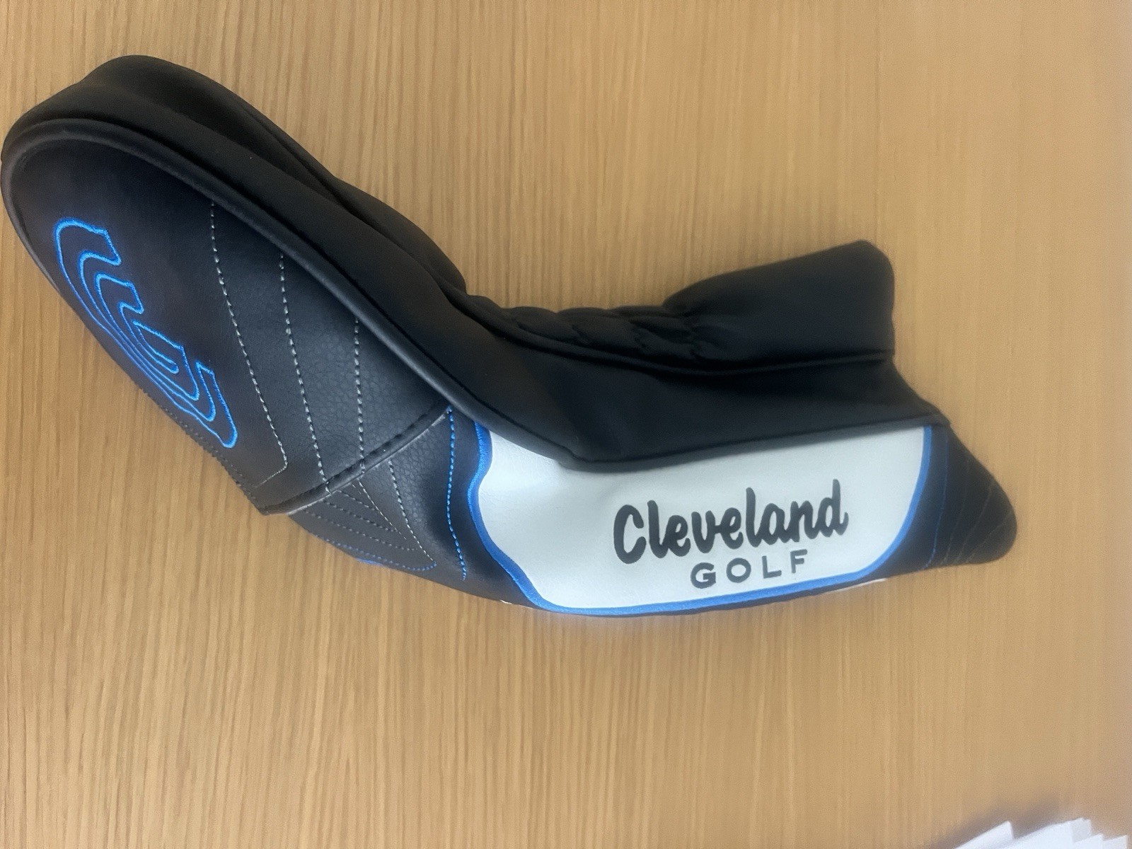 CLEVELAND LAUNCHER DRIVER HEADCOVER