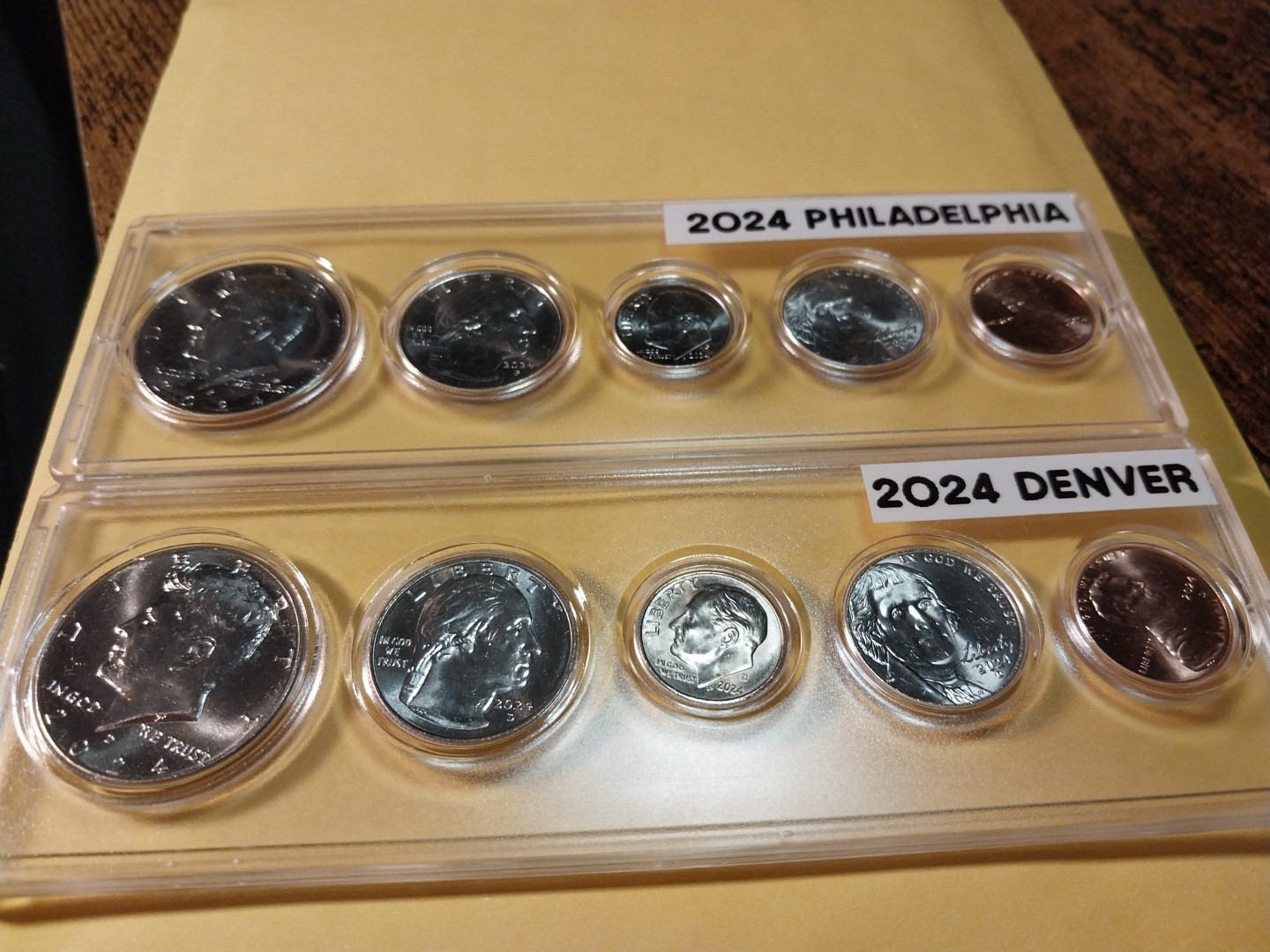 P AND D 2024 MINT YEAR SET- HALF THRU CENT IN HOLDERS WITH LABLES UNCIRCULATED
