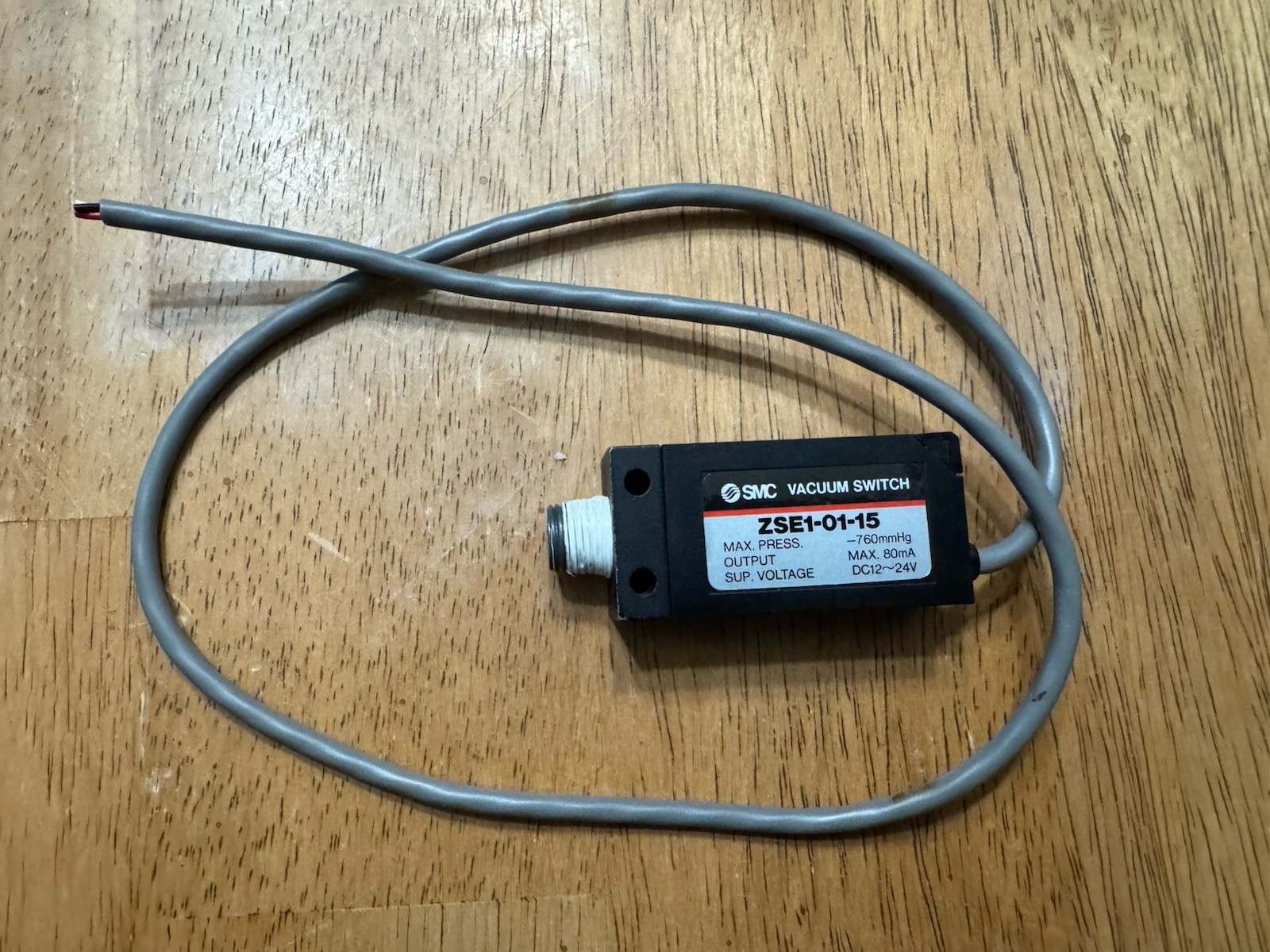 ZSE1-01-15 SMC PNEUMATICS ZSE1 VACUUM SWITCH