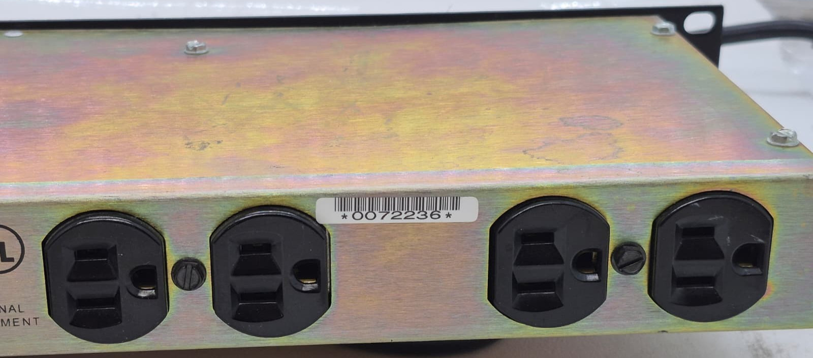 Furman PL-8 8 Port Power Conditioner & Light Module - Missing Light Modules