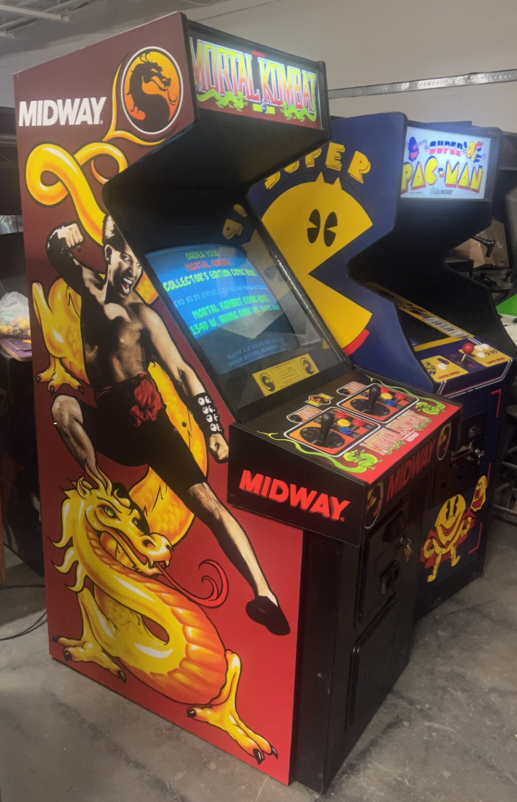 MORTAL KOMBAT ARCADE MACHINE by MIDWAY 1992