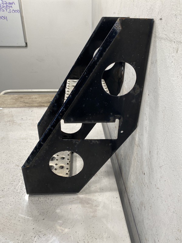 2022 Frame Step for Freightliner Cascadia (722-10317)