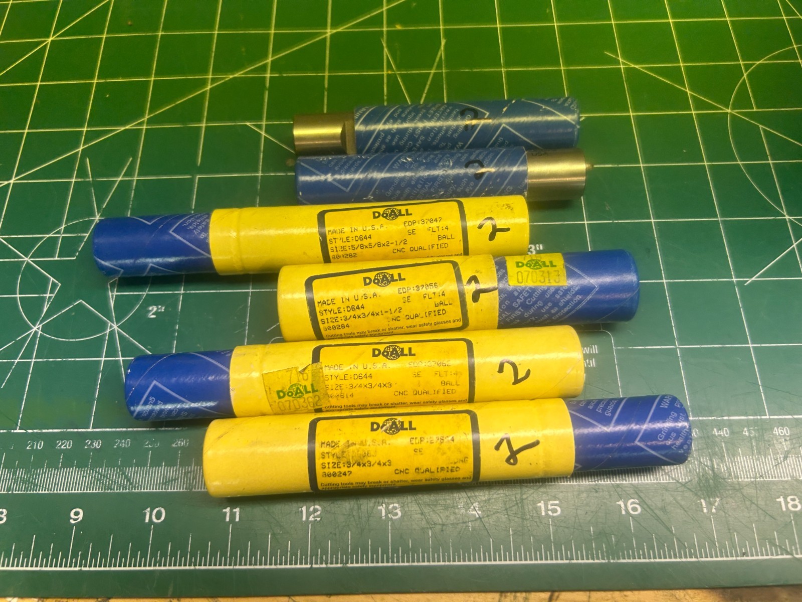 MACHINIST TOOLS MILL LATHE  Machinist Lot of DoAll End Mills Lt2