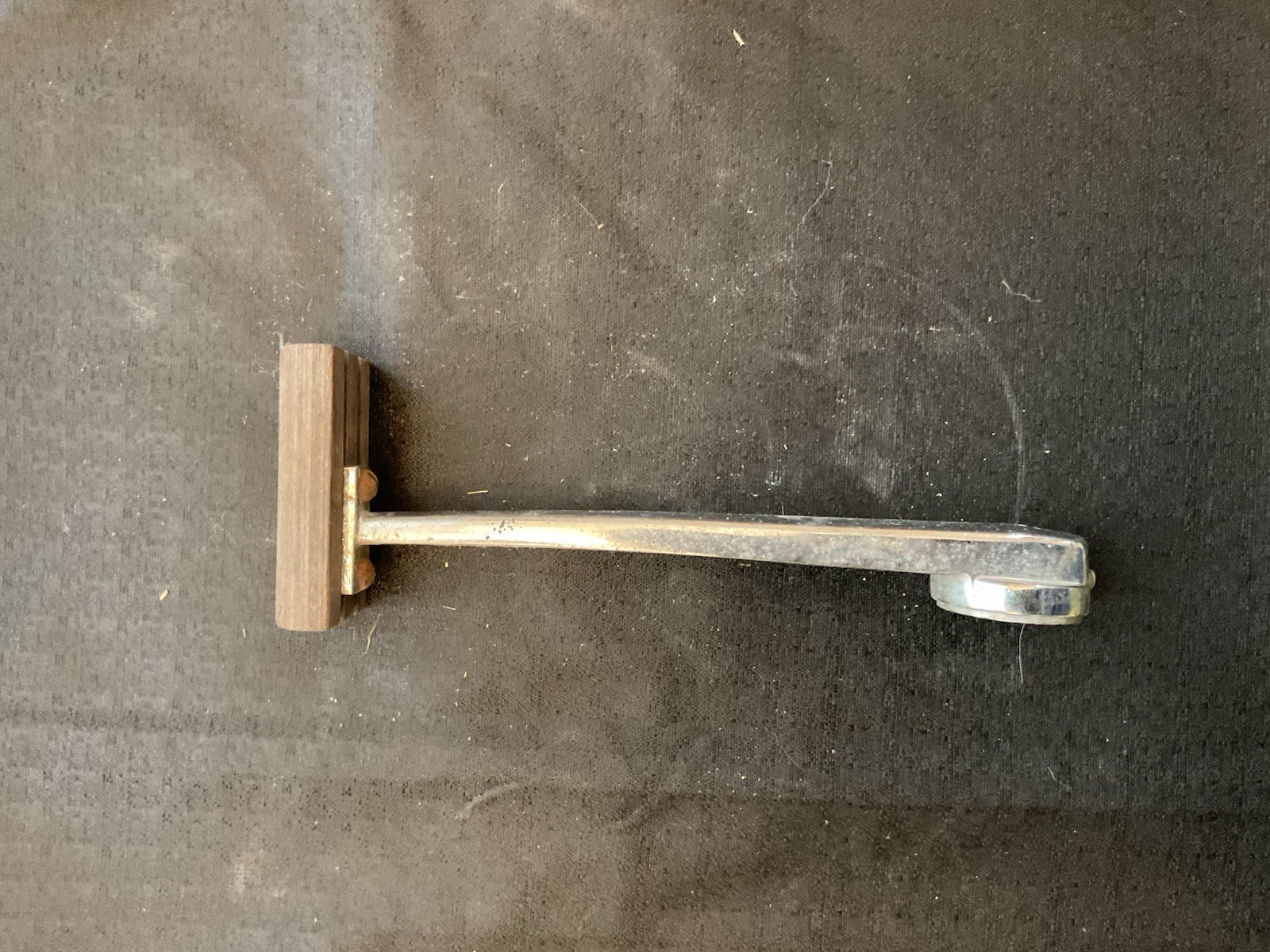 Outboard Level Wood Handle