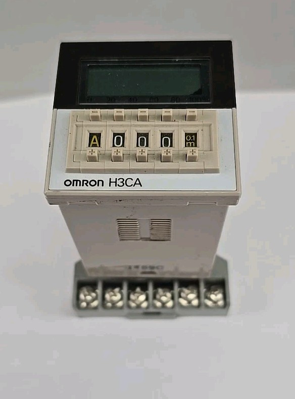 Omron H3CA-A Digital Timer Relay 11 pin With Relay Socket 27E892