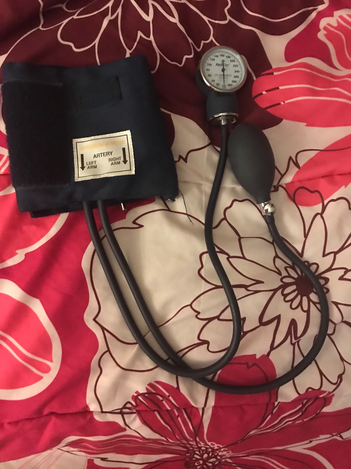 Manual Blood Pressure Cuff /Sphygmomanometer  Great for Nursing School