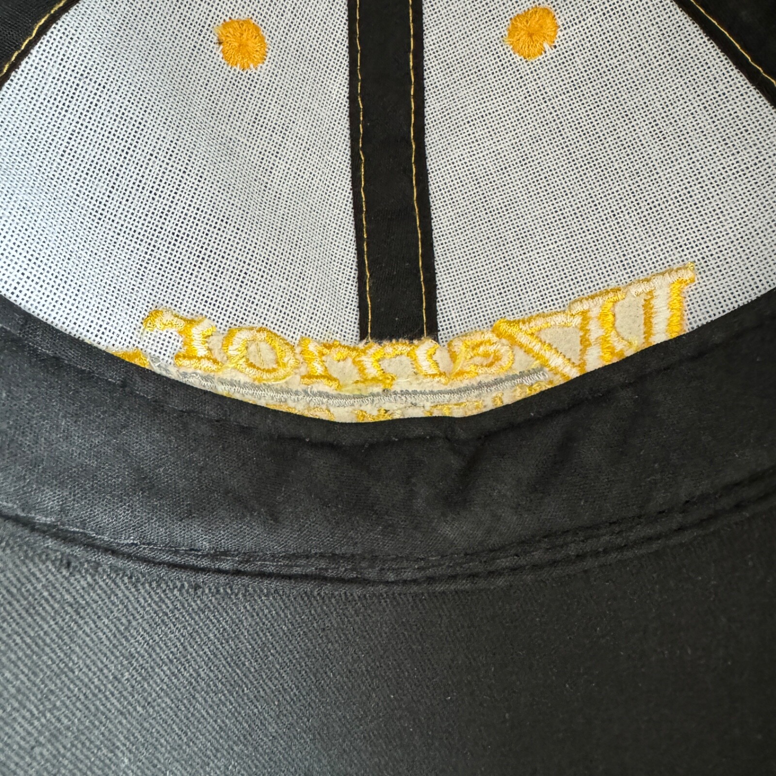 Warrior Custom Golf .com Baseball Hat Cap Stitched Black Yellow Strapback Cotton