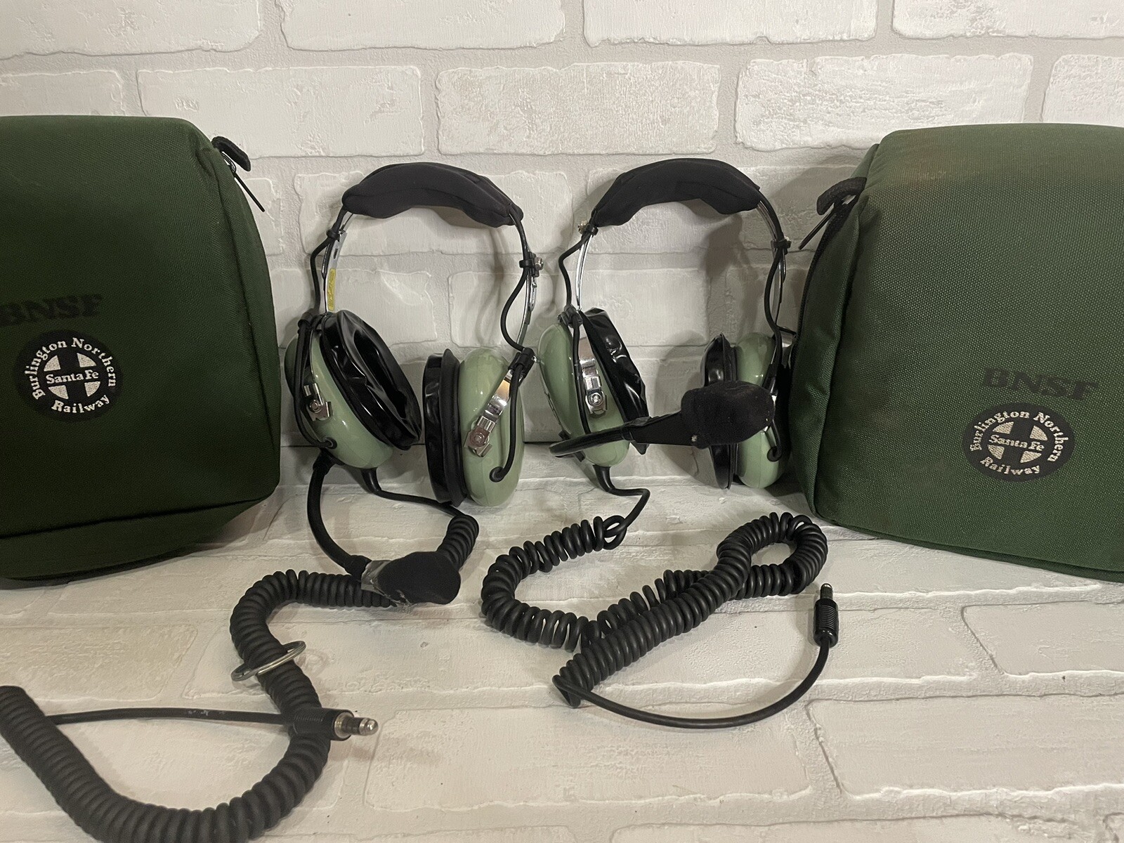 Burlington Northern Santa Fe Railroad  DAVID CLARK  HEADSETS UNTESTED