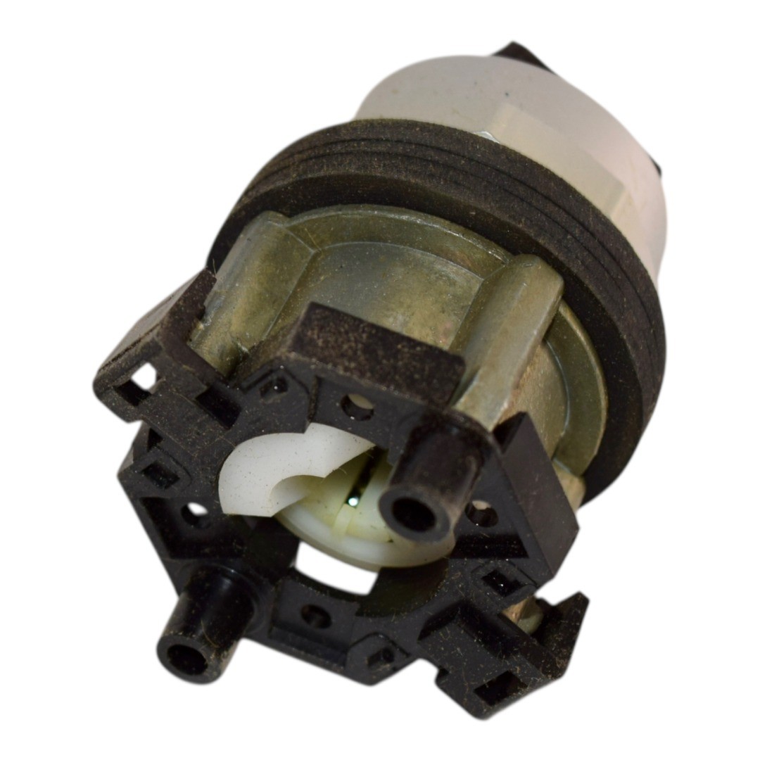 NEW Eaton HT8JBH1D Selector Switch 3 Position Maintained Black Knob Series A1
