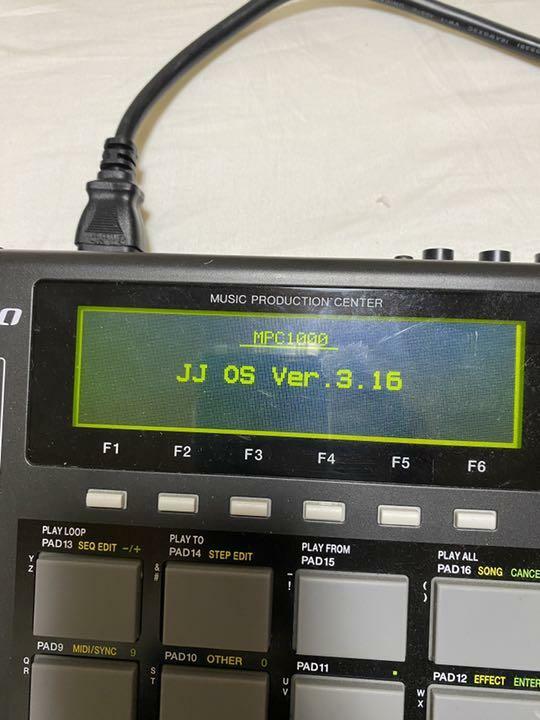 AKAI MPC 1000 BK Samplers Sequencers FMJ