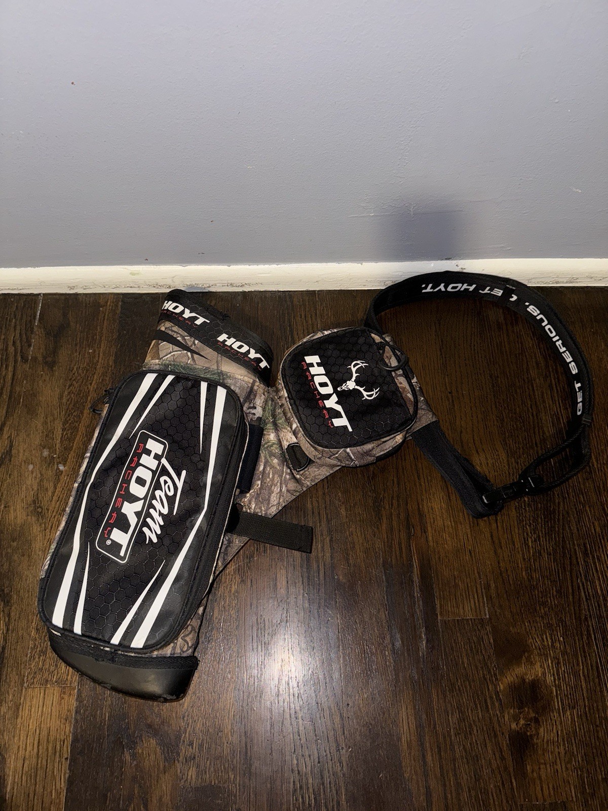 Team Hoyt Archery Belt Quiver Nylon Camo W/Logo & Pouches For Target Shooting