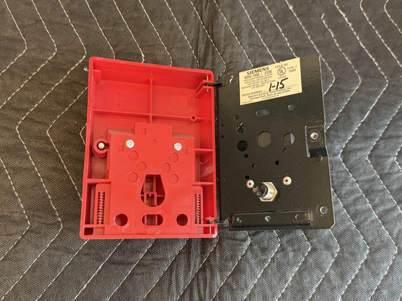 Siemens MSI-20B Fire Alarm Pull Station USED