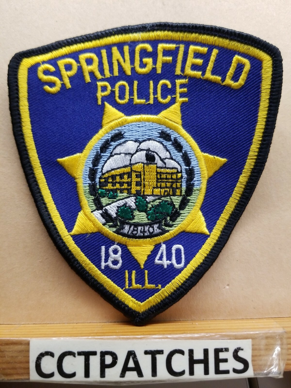 SPRINGFIELD, ILLINOIS POLICE WITH ILL & 1840 SHOULDER PATCH IL