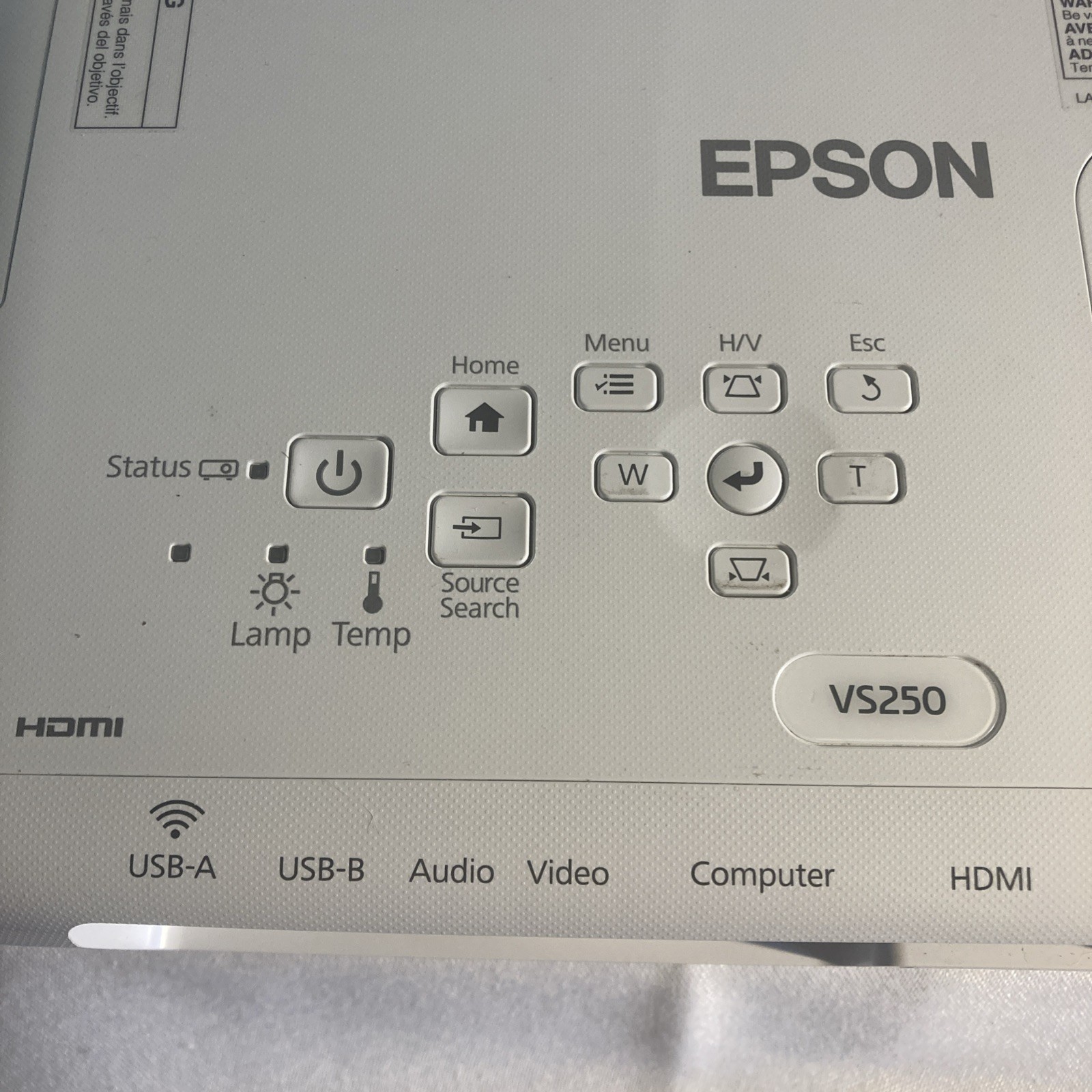 EPSON VS 250 3LCD Portable Projector 3200 Lumens HDMI