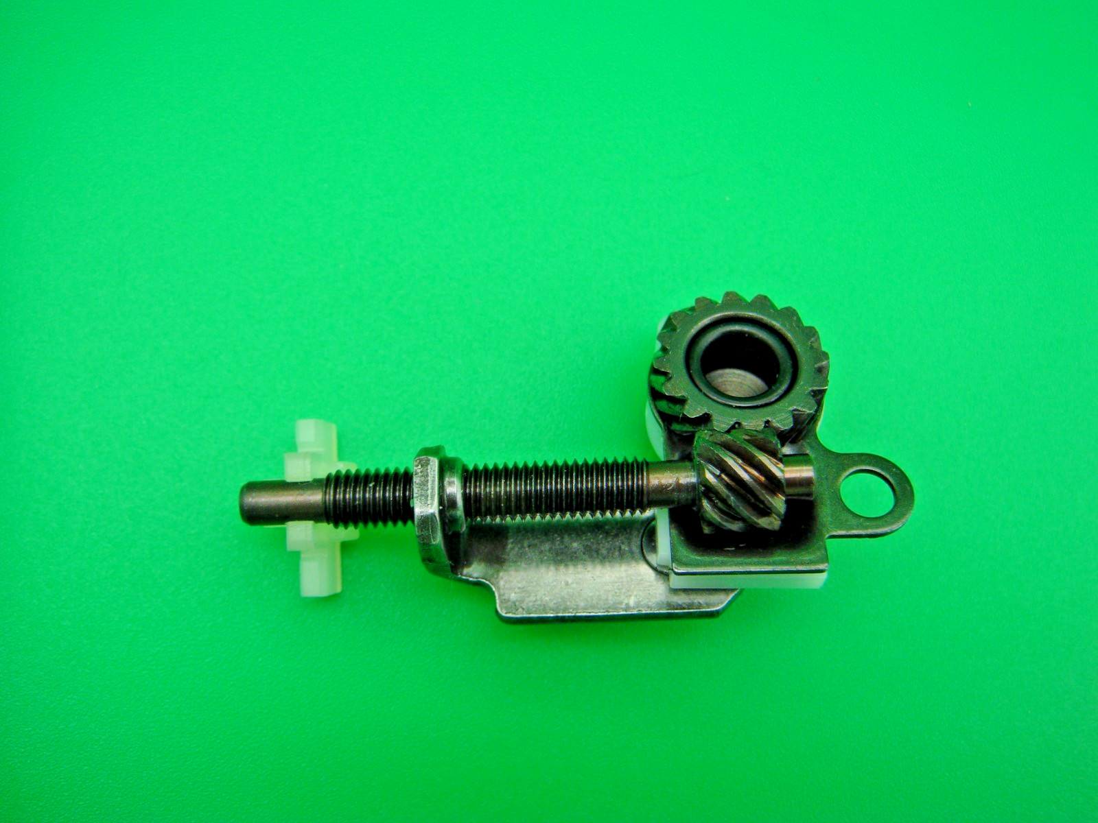 GENUINE STIHL MS500I CHAINSAW CHAIN BAR TENSIONER - NEW