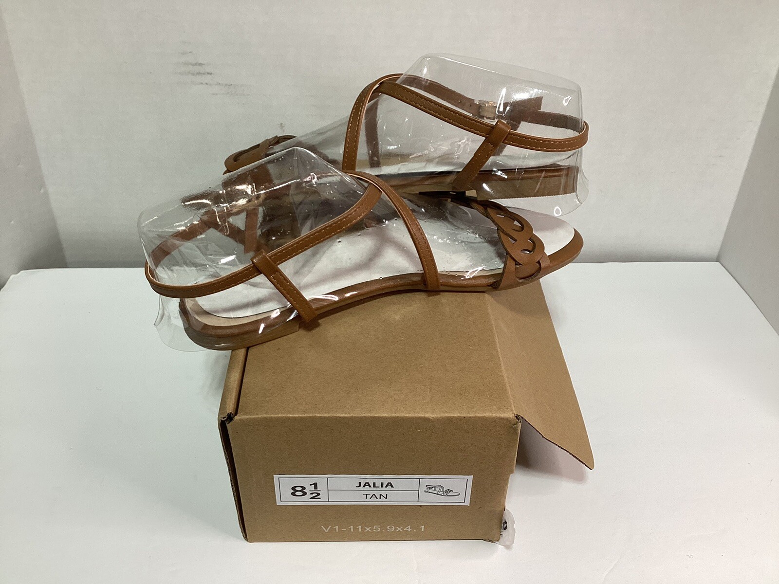 JOURNEE COLLECTION WOMEN'S JALIA ADJUSTABLE STRAP FLAT SANDALS,TAN,US new