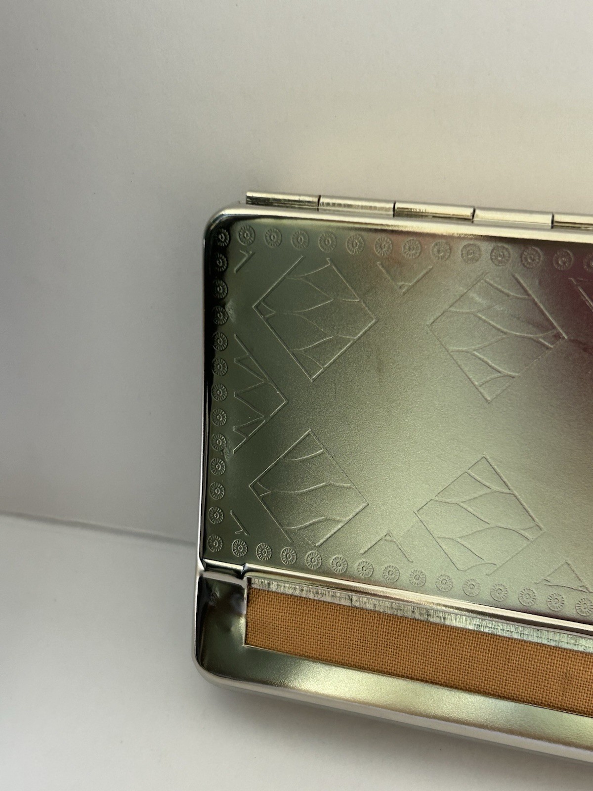 Automatic Tobacco Rolling Box Chrome Diamond Design