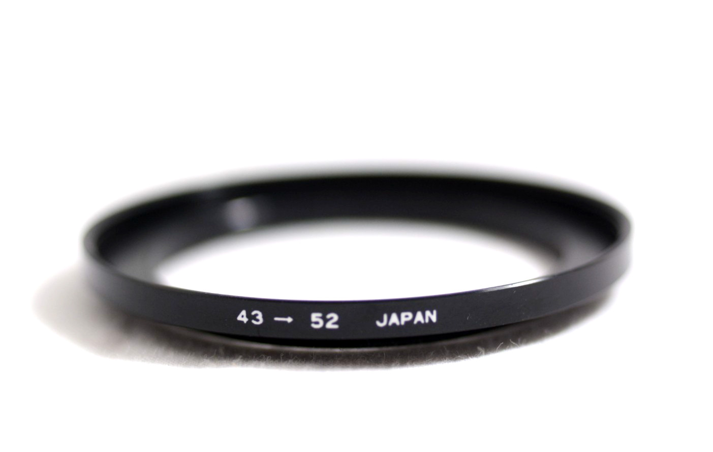 UNBRANDED 43-52MM STEP-UP METAL CAMERA LENS FILTER RING (MINT)