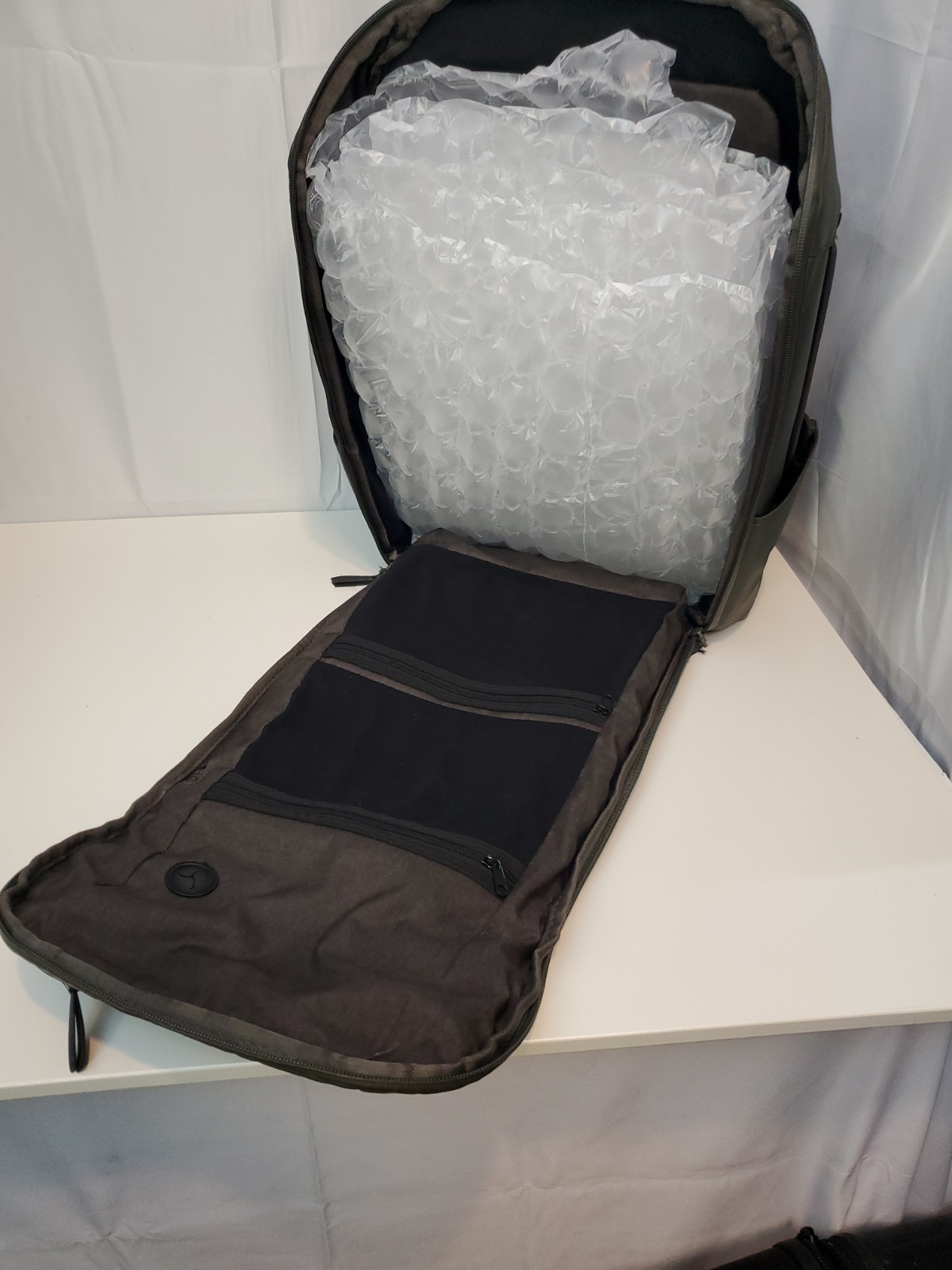 Nomatic Backpack 20L, Good Condition, Expands to 24L, Olive Color, $329 Value