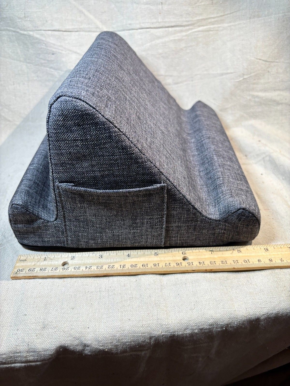 Pillow Tablet Stand For Books Kindles iPad With Storage Pockets