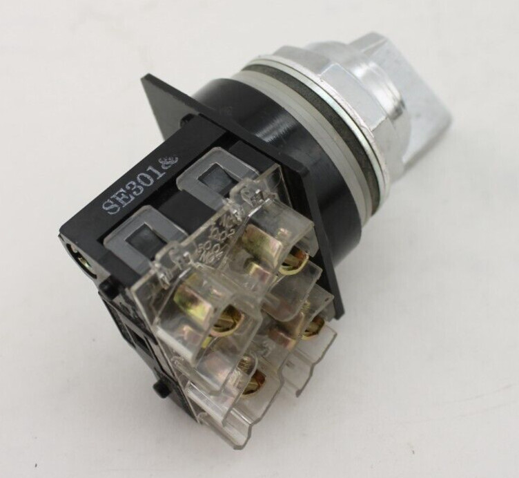 GE CR104P Contact Block with Silver Selector Switch