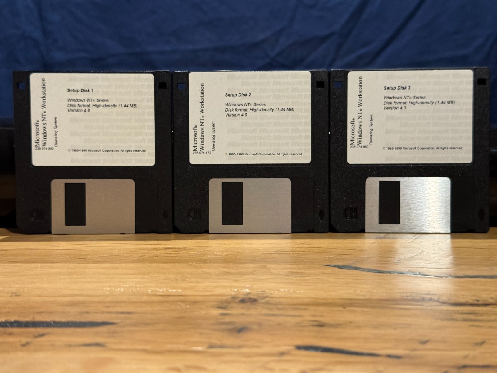 Microsoft Windows NT Workstation v 4.0 - Vintage 1996 on 3.5" HD Disks (3)