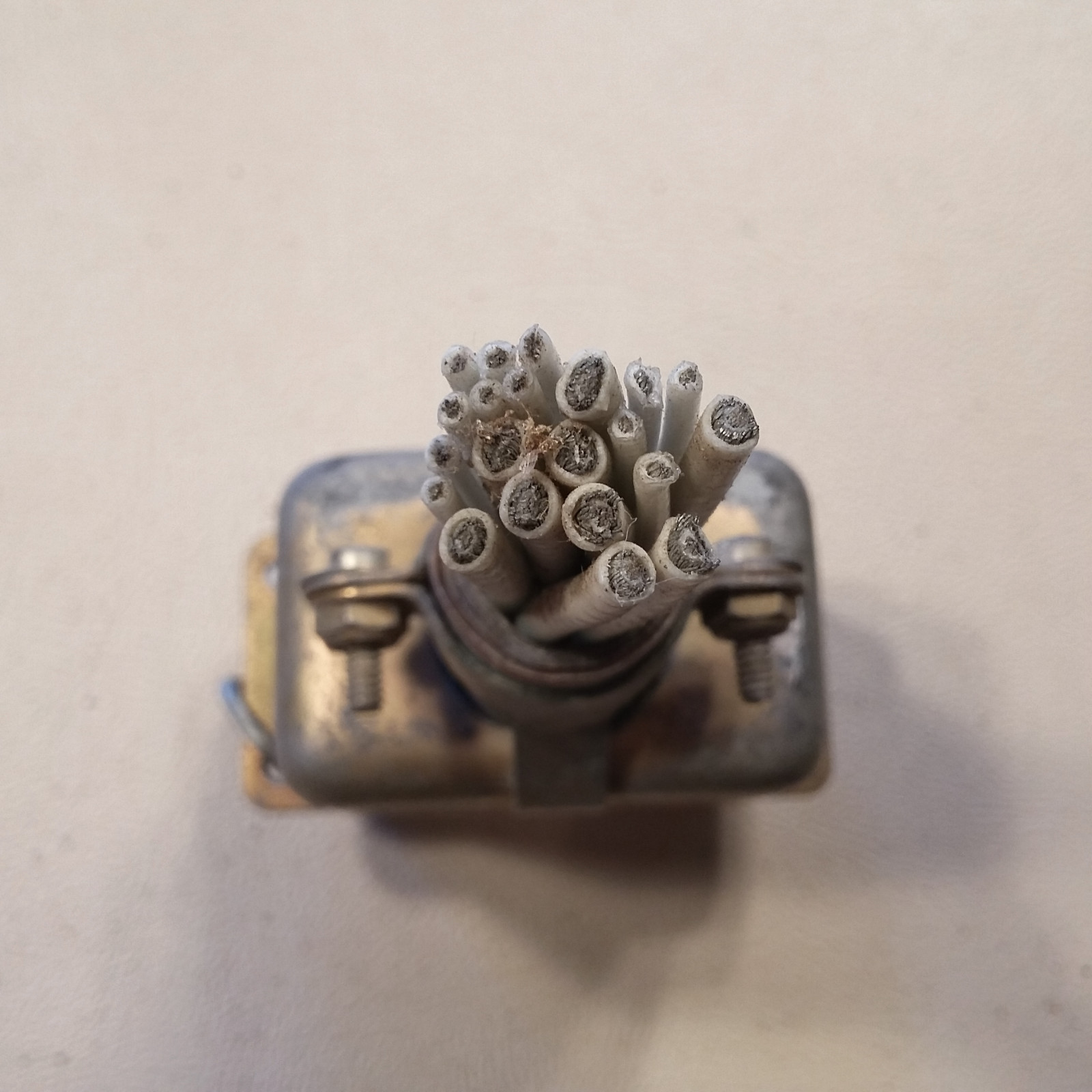 Cannon DPX-40-33S Connector