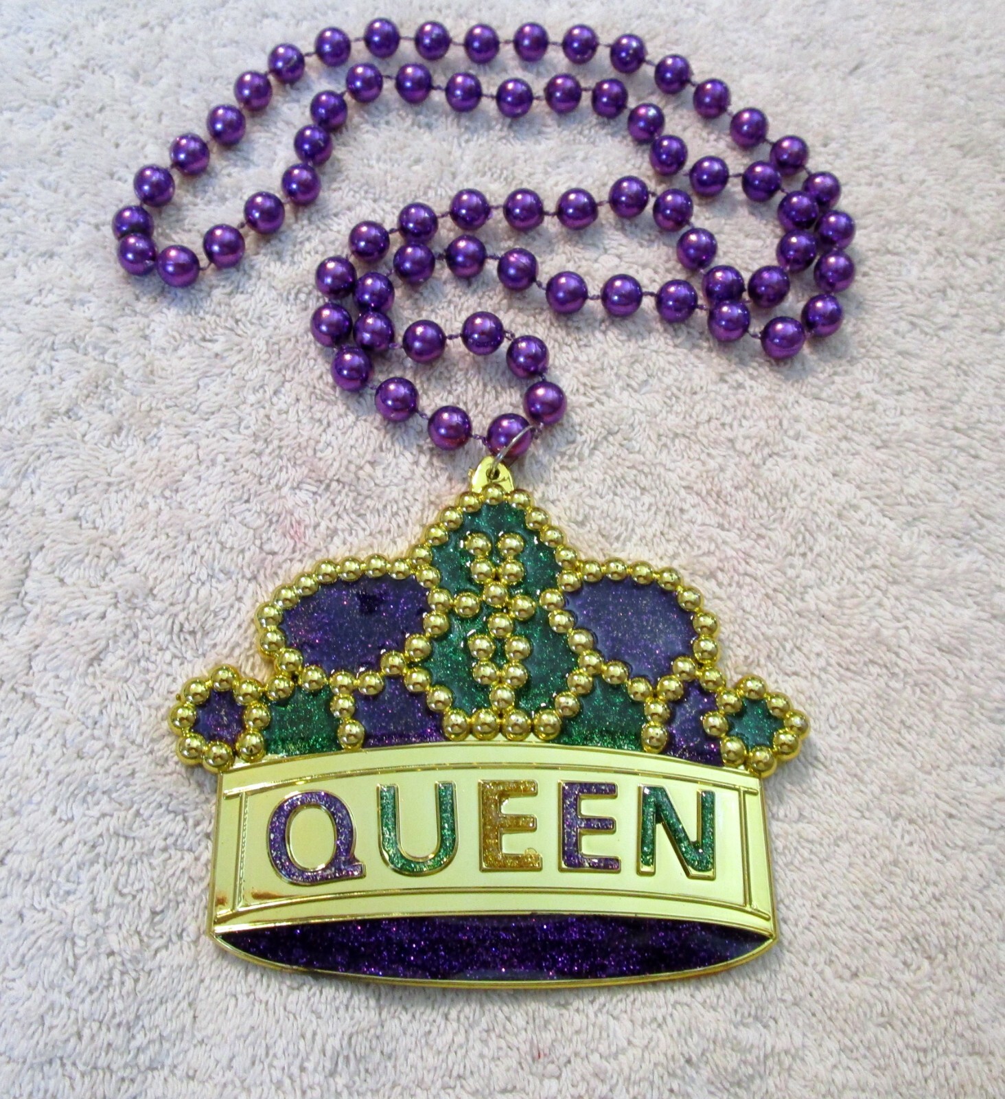 GLITTERED "QUEEN'S CROWN" MARDI GRAS  NECKLACE PURPLE BEAD ROYALTY (B708)