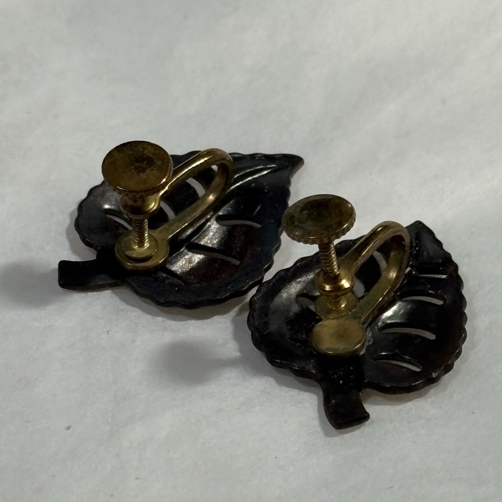 Vintage Copper Leaf Earrings Pierced Design Screw Back 1"
