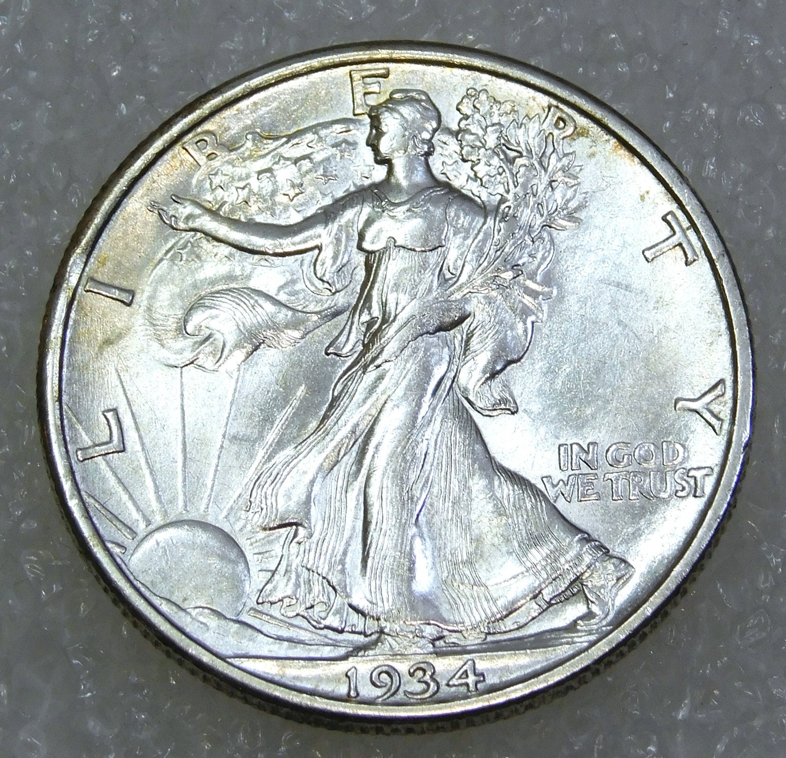 1934 Walking Liberty Half Dollar AU/BU Frosty White Beauty in saflip #L367