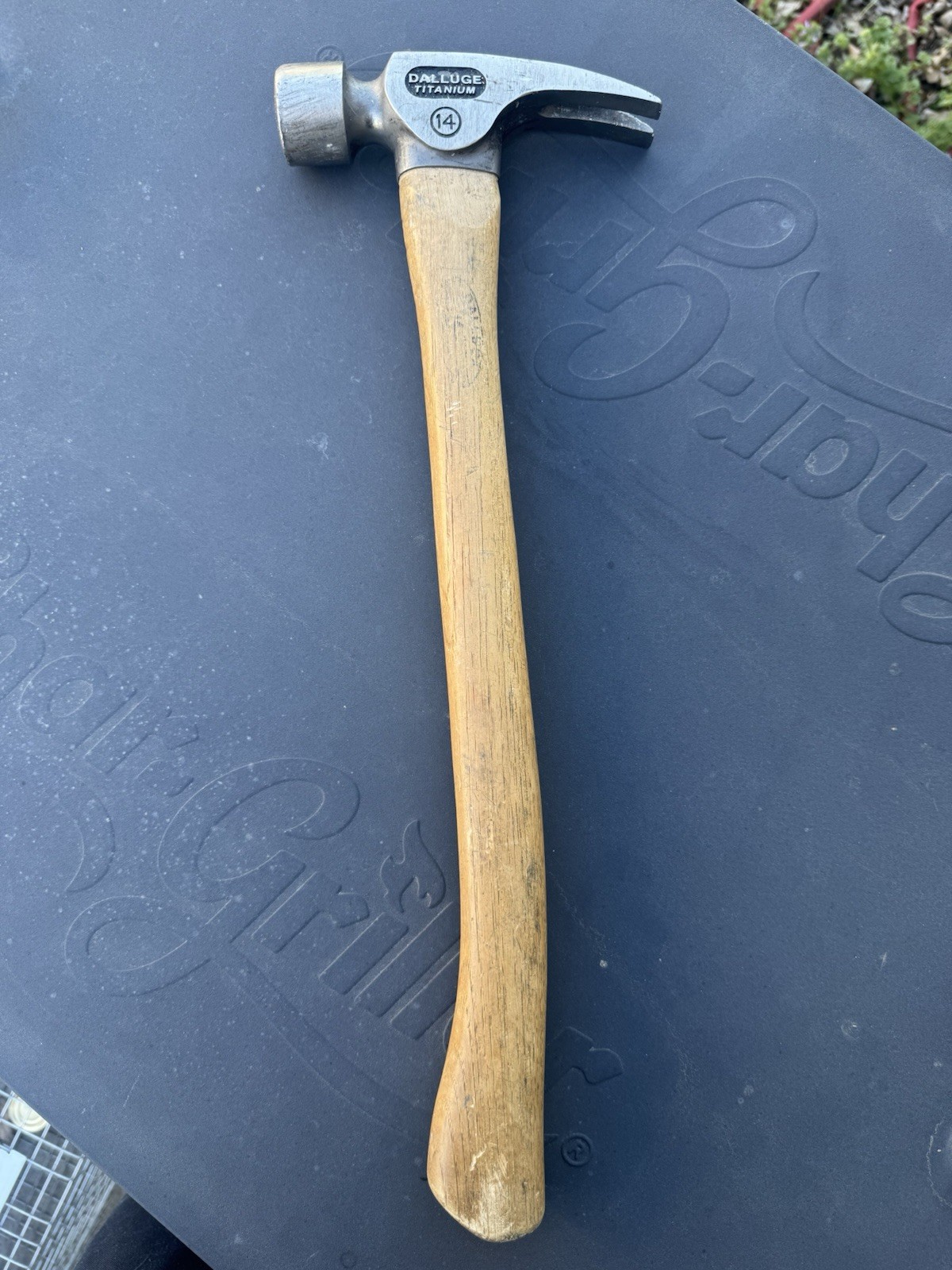 Dalluge 14 oz Titanium Claw Hammer Wood Handle Milled Face Magnetic Nail Holder