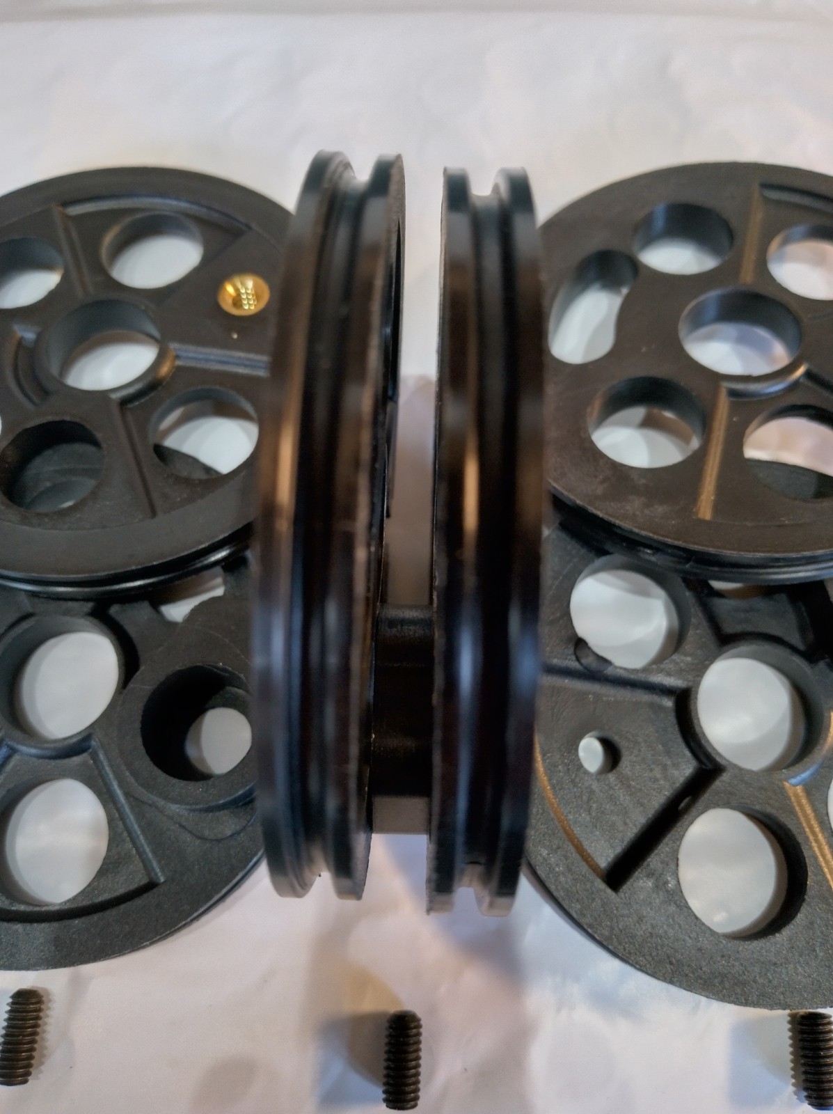 Oneida Black Eagle Bow Timing Wheels, Single Track, One Pair.