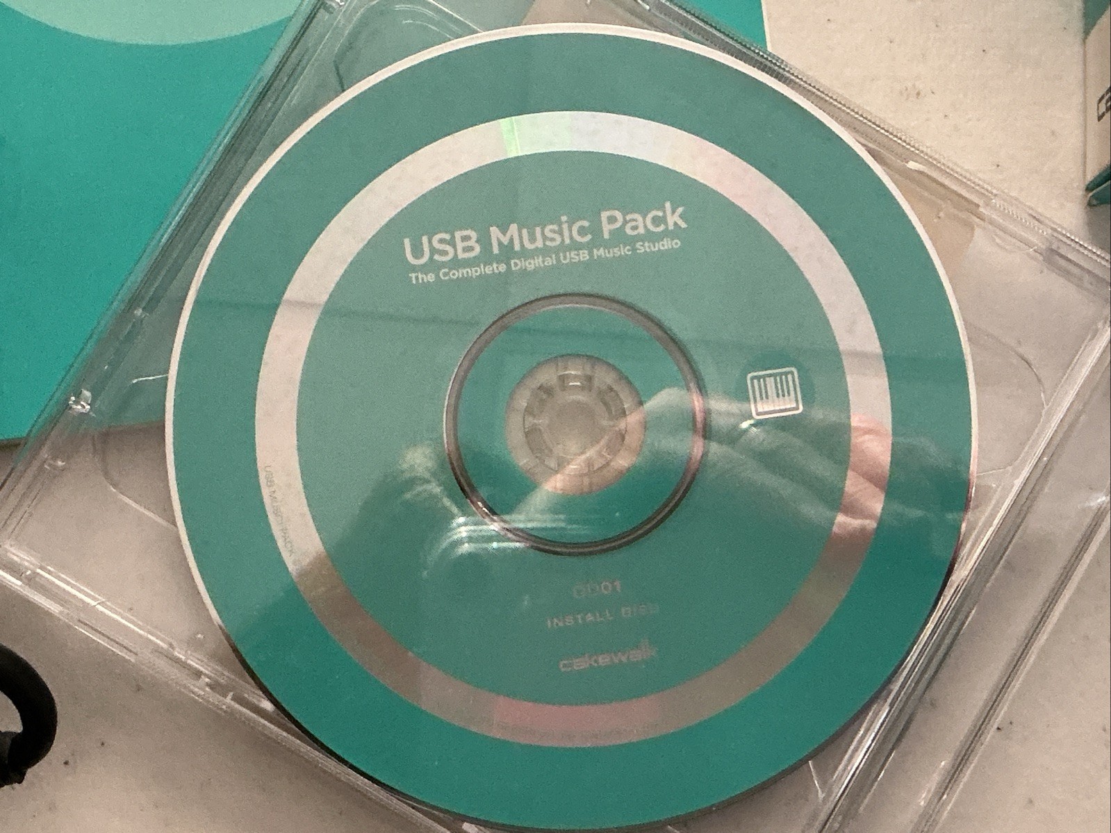 Cakewalk USB MIDI Interface UM-1g And Music Recording Software Open Box