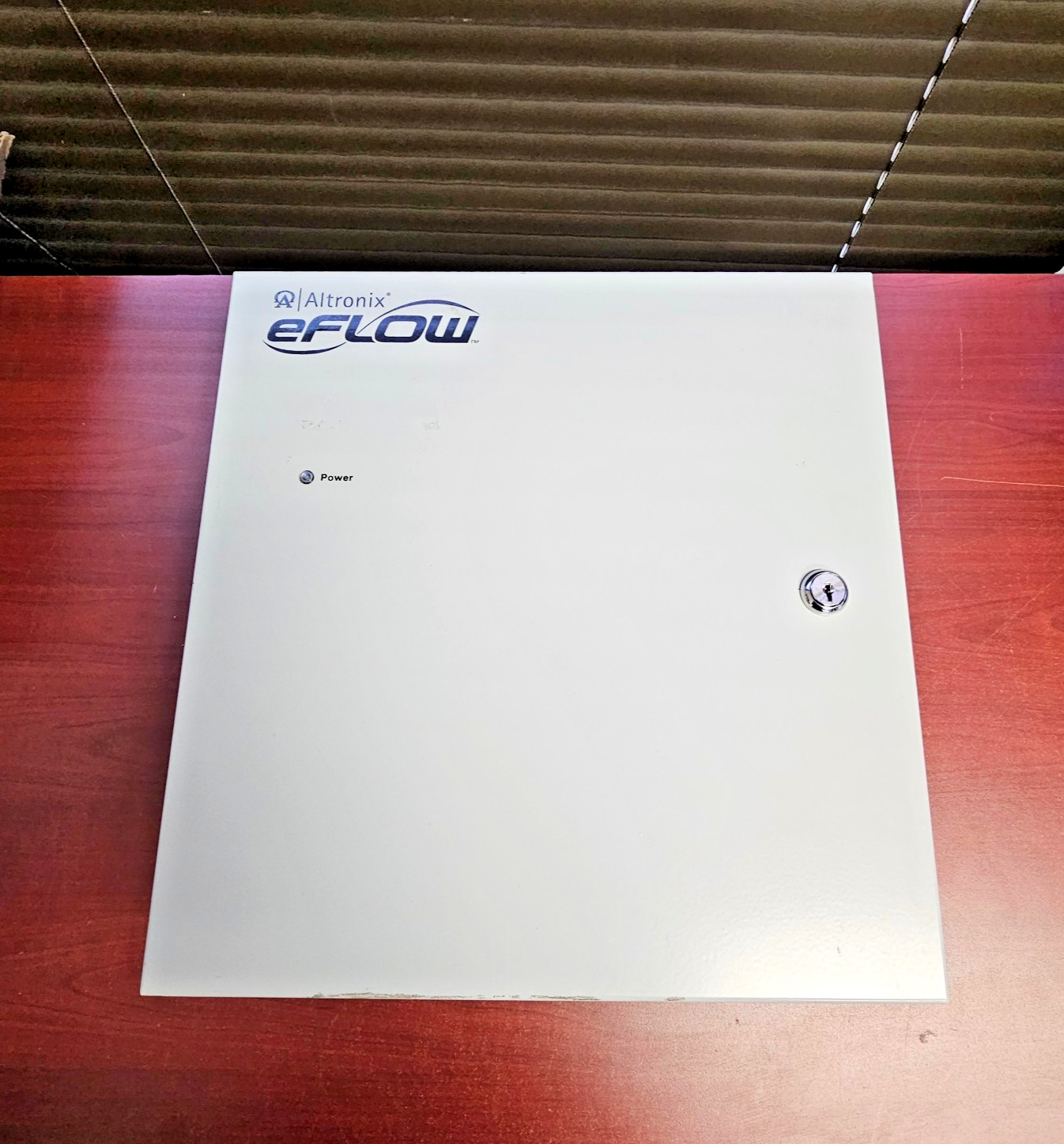 Altronix eFLOW3N Power Supply USED