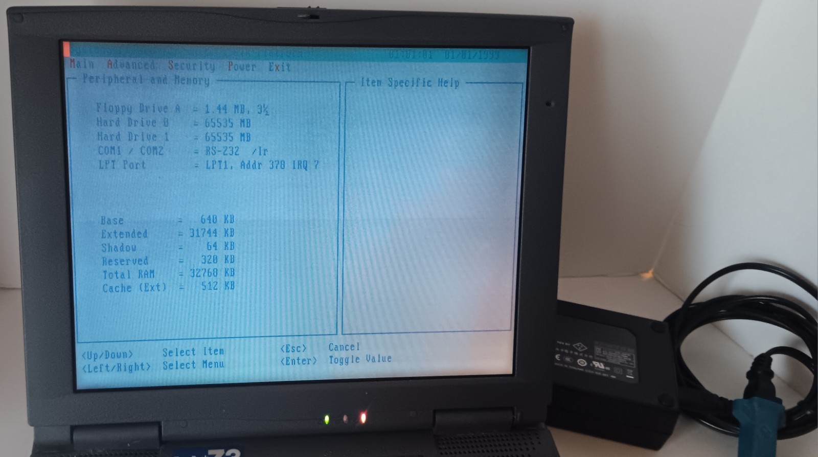 TigerBook Z3 Laptop AMD-K6 300 Mhz 32MB RAM Vintage Computer 5033 w/Adapter