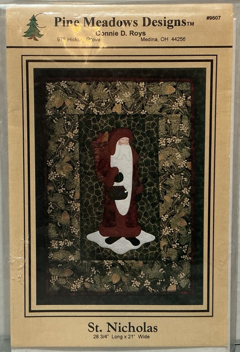 1996 Pine Meadows St. Nicholas #9607 Wall Hanging Pattern Applique 29 X 21