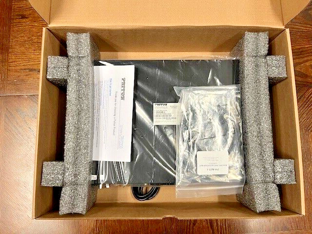 Patton SN4324 Gateway - SN4324/JO/UI Gateway - New!!