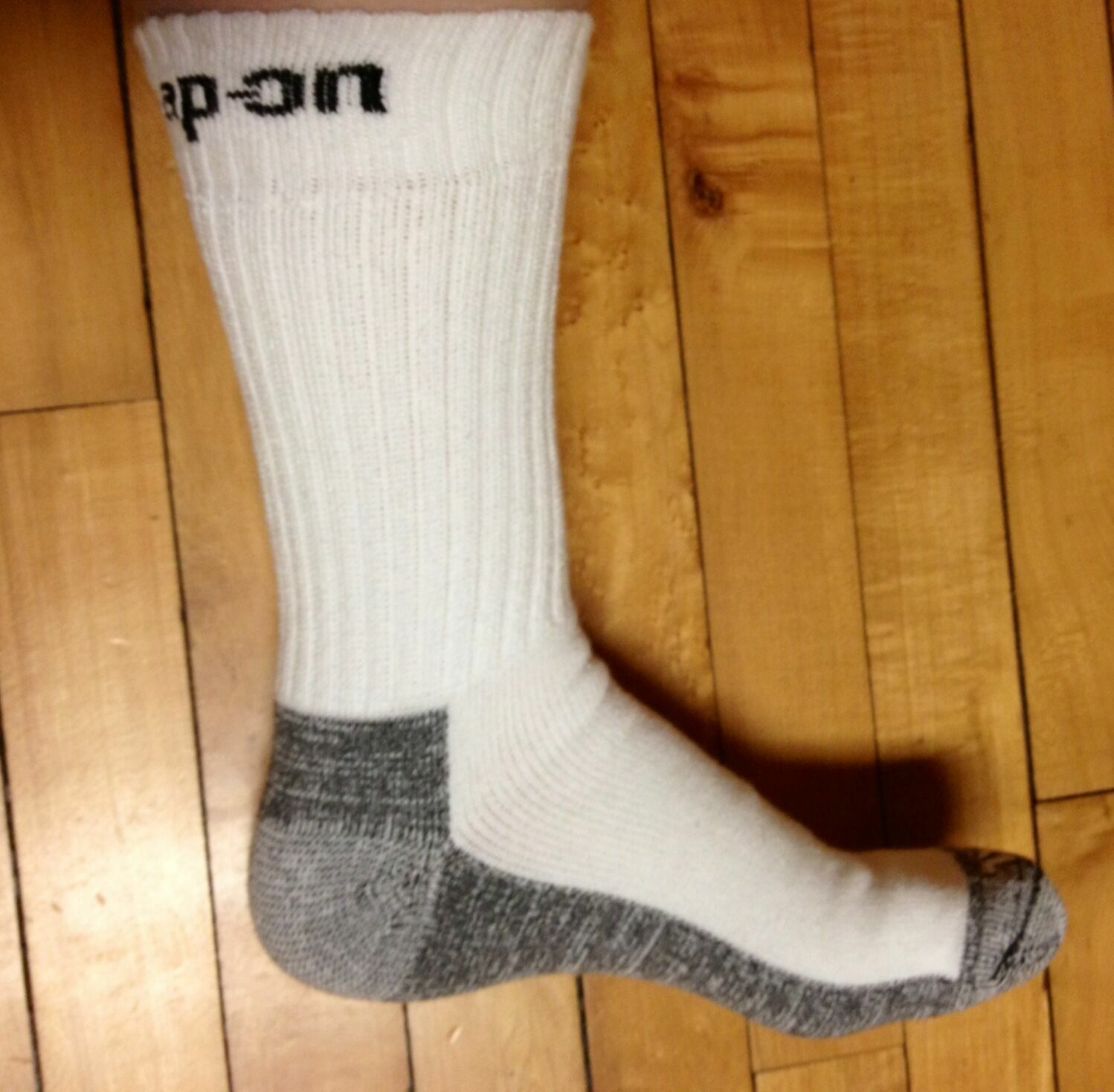 12 Pairs Men's White Snap On Tools Crew Socks Large FREE Shipping to USA New!