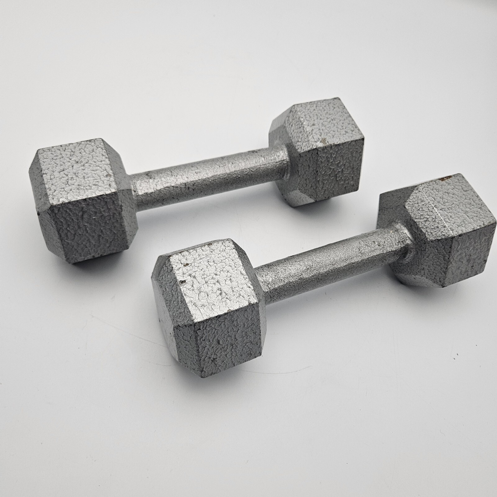TSA 10 lb Cast Iron Hex Dumbbell - Durable Non-Roll Design for Strength Training