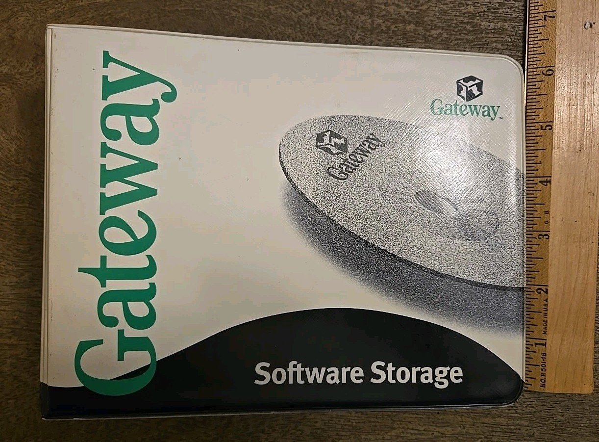 Vintage Gateway CD STORAGE BINDER w/ MANY Software Cds See All Pics And Descript