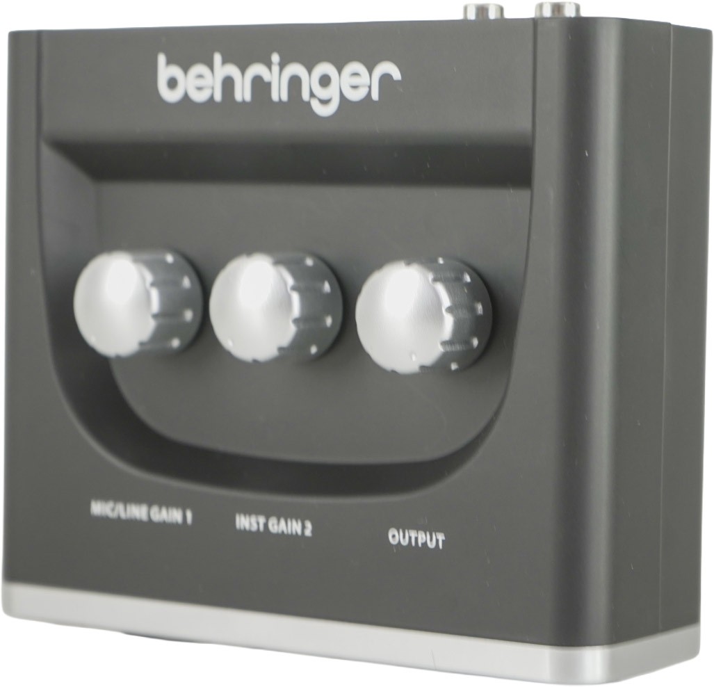 Behringer U-PHORIA UM2 USB Audio Interface XENYX Preamp 2x2 Recording Desktop