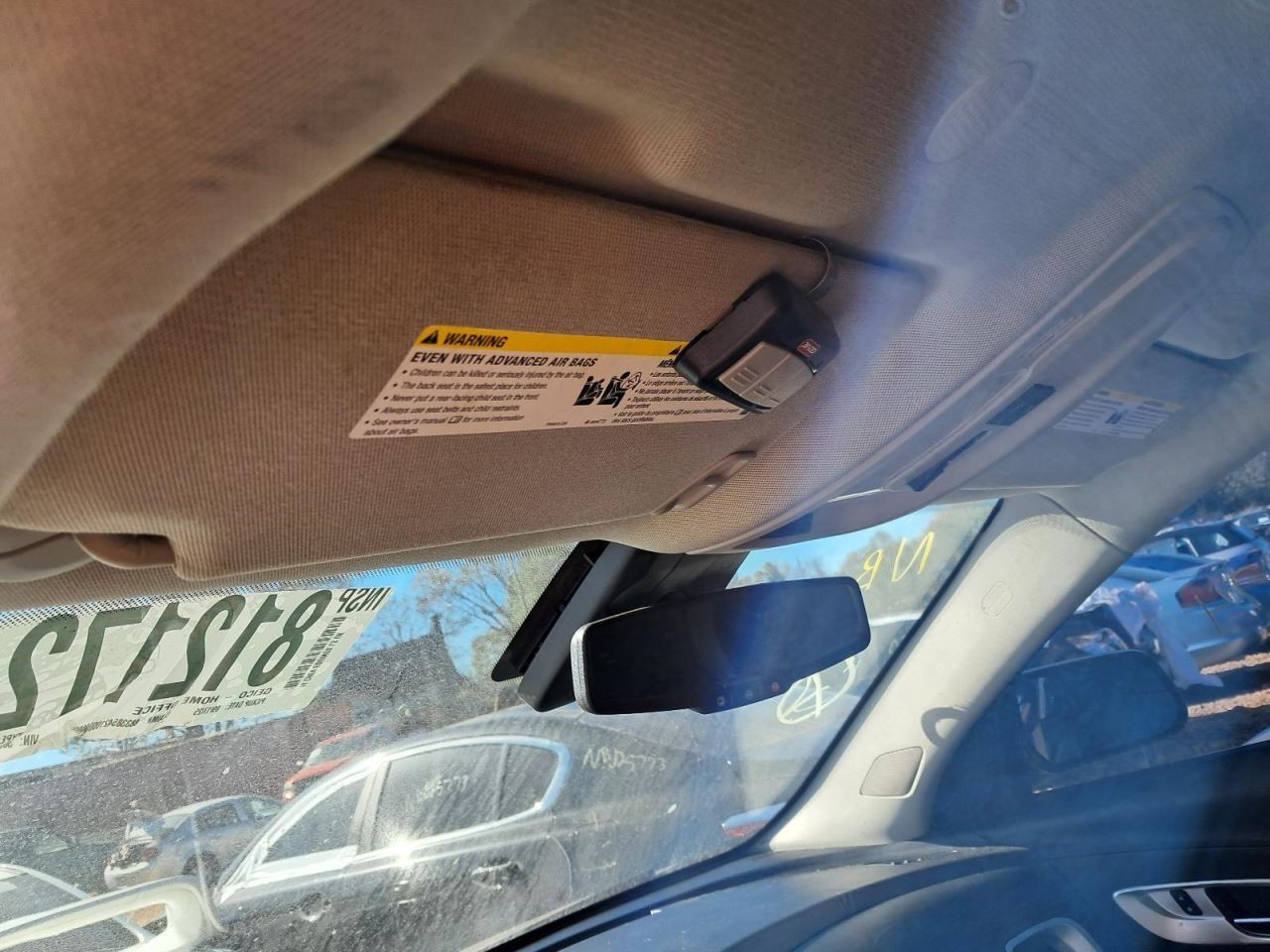 EQUINOX 2014 Glove Box 4825898