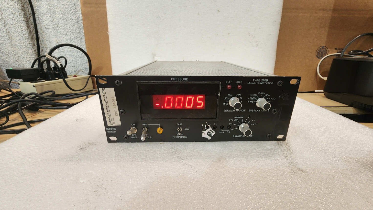MKS 270B Signal Conditioner