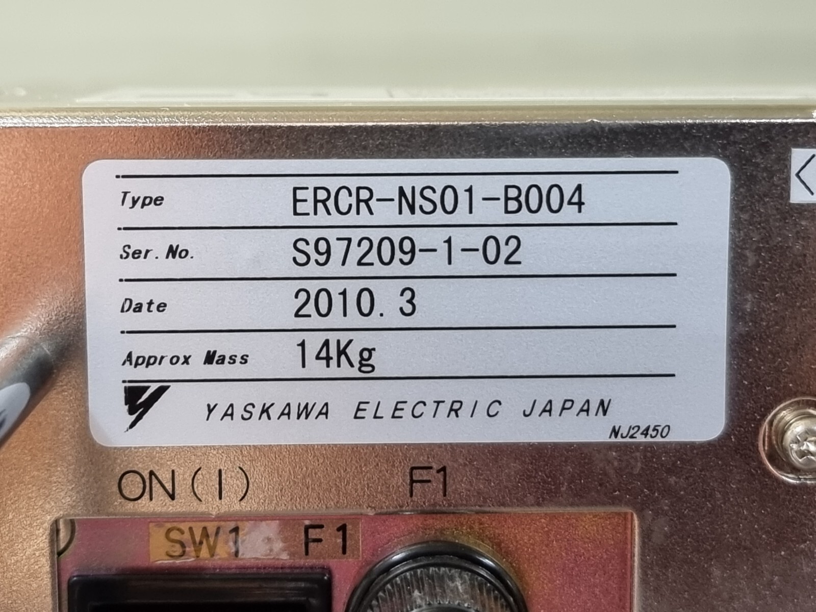 YASKAWA ROBOT CONTROLLER ERCR-NS01-B004 NXC100